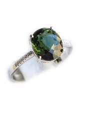 THERA（提亞）碧璽工廠店 亞馬遜珠寶首飾開發與銷售的創新之路